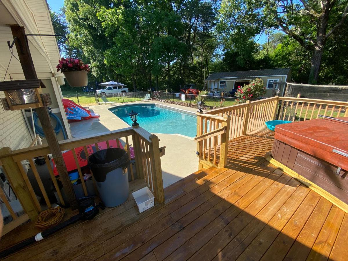 Apartment In The Country Etowah Bagian luar foto