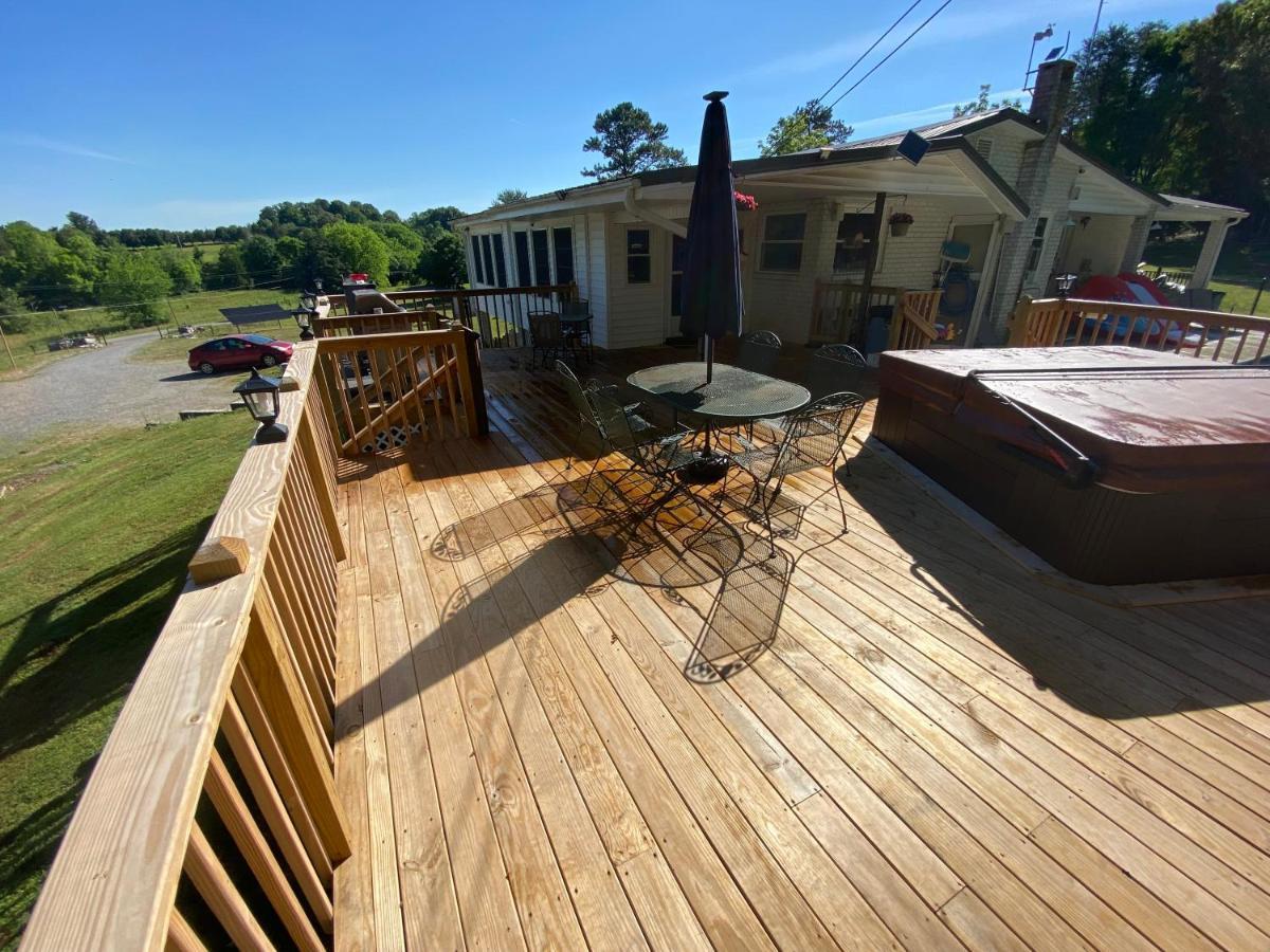 Apartment In The Country Etowah Bagian luar foto